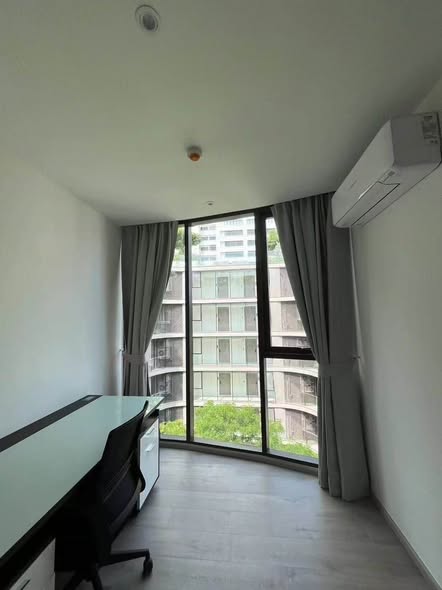 bedroom of Fynn Asoke