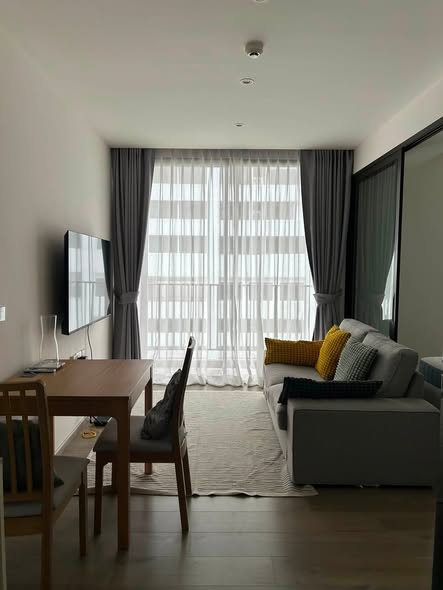 living room and bedroom and room interior of Fynn Asoke