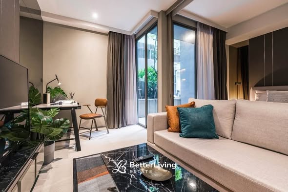 bedroom and living room of Fynn Sukhumvit 31