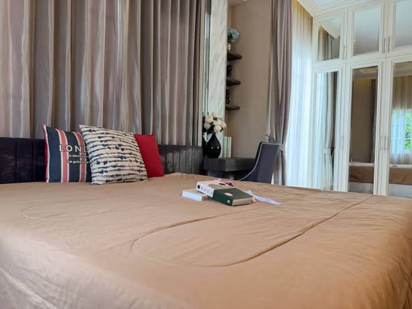 bedroom of Golden Town, Nonthaburi – BTS some betel.