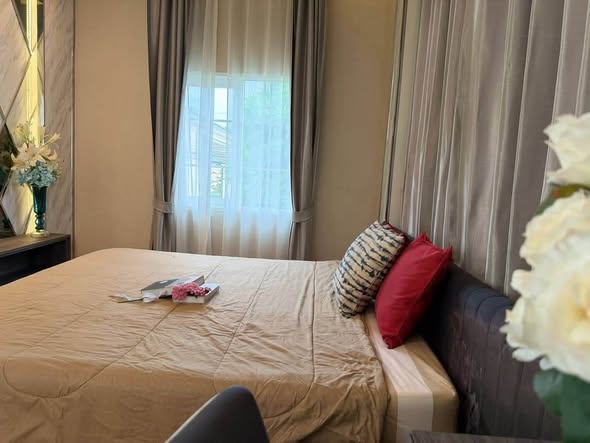 bedroom and room interior of Golden Town, Nonthaburi – BTS some betel.