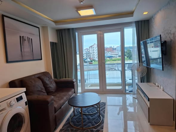 bedroom of Grand Avenue Residence condominium Pattaya