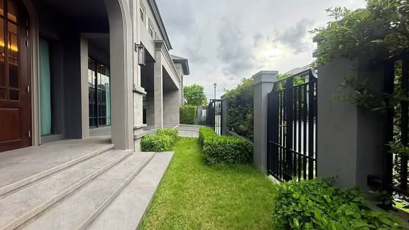Grand Bangkok Boulevard Rama9-Krungthepkritha