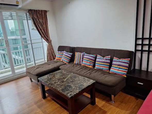 living room and bedroom of Grand Park View Asok
