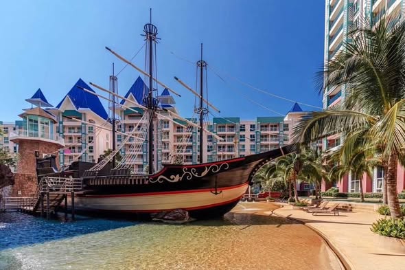 Grande Caribbean Condo