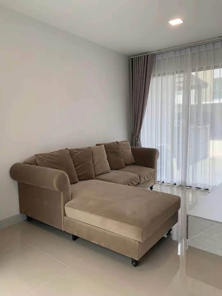 bedroom and living room of Grande Pleno Phahol – Vibhavadi