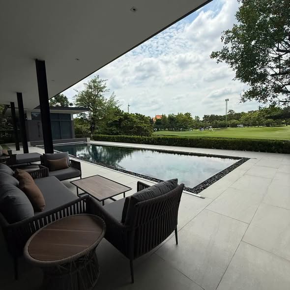 Green Lung Pool Villas
