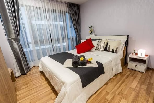 bedroom of Green Ville 1 condominium