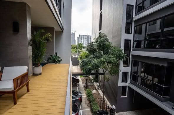 Green Ville 1 condominium