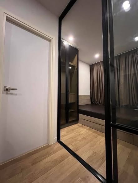 bedroom and room interior of Groove Ratchada-Rama 9