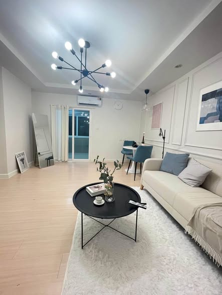 living room of Happy Condo Rachada 18