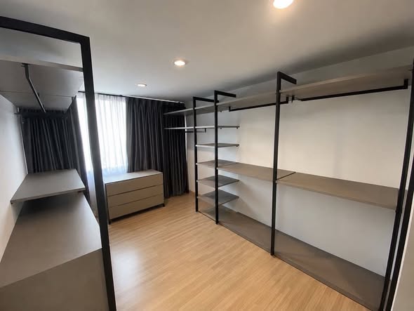 bedroom and room interior of Haus Niche แจ้งวัฒนะ