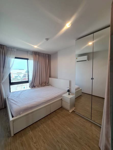 bedroom of HI SEACON STATION – Condominium