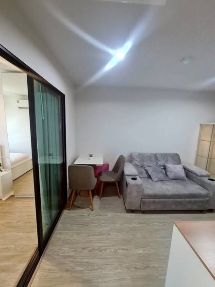 bedroom and room interior of HI SEACON STATION – Condominium