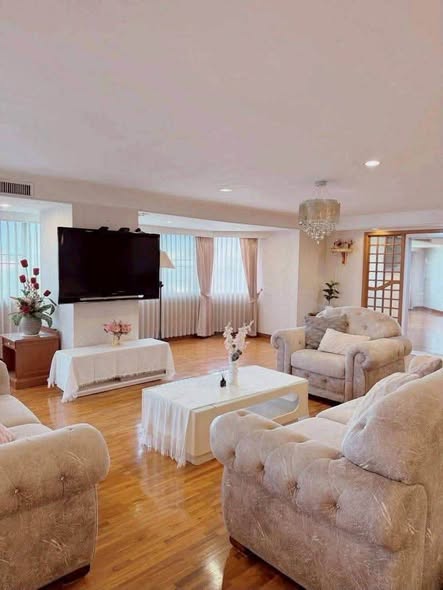 living room of Hillside Condo 4