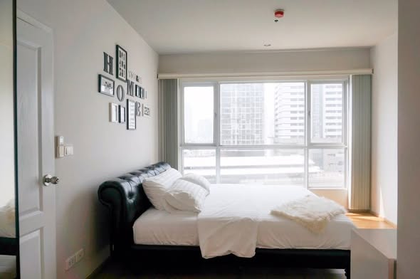 bedroom of Hive Sathorn