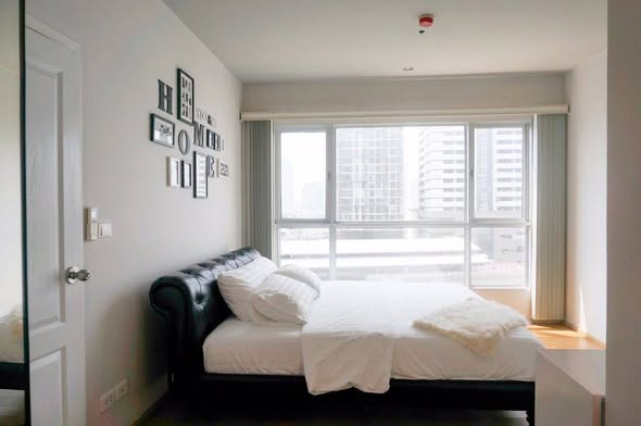 bedroom of Hive Sathorn