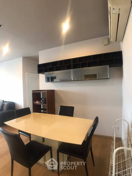 kitchen of Hive Sathorn