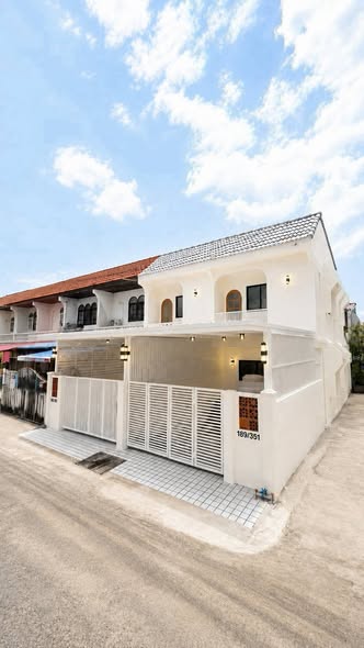Hong Prayoon Housing