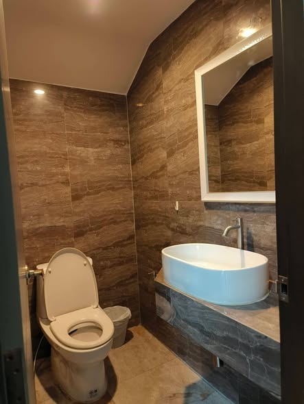 bathroom of House 10-5 Ekkamai2