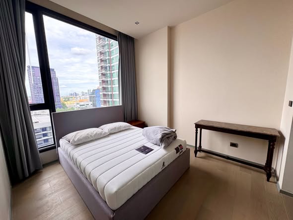 bedroom of HYDE Heritage Thonglor, Sukhumvit 59 main road