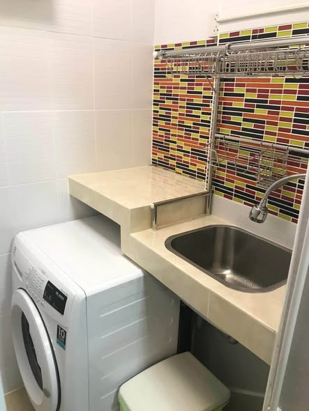 bathroom of i-House Laguna Garden RCA – Building A (Blue)