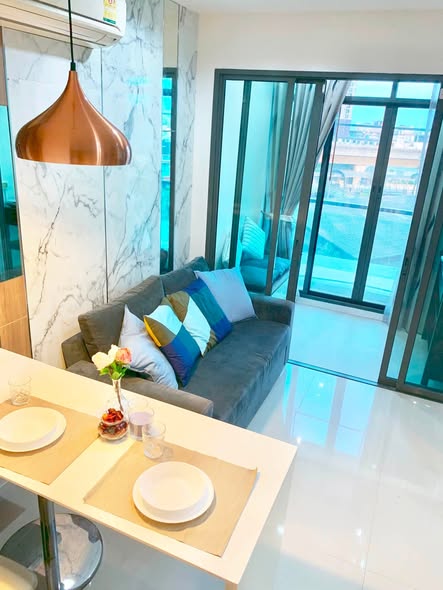 living room and room interior of Ideo Mix Sukhumvit 103