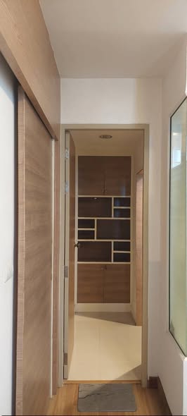 room interior and bathroom of Ideo Mix Sukhumvit 103