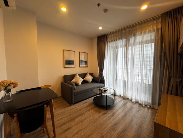 bedroom and living room of Ideo Mobi Asoke