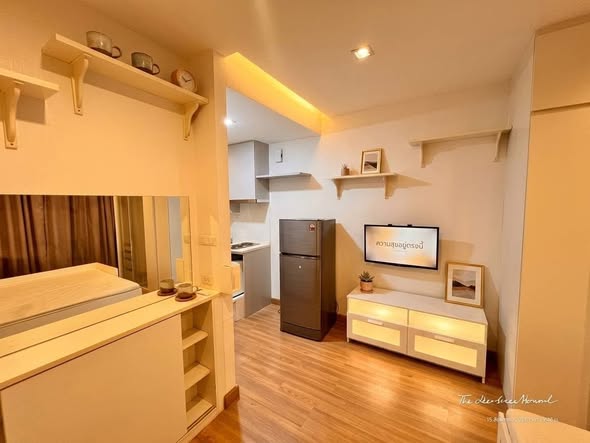 bedroom of Ideo Mobi Phaya Thai