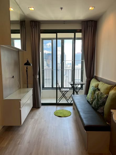 bedroom of Ideo Mobi Rama 9