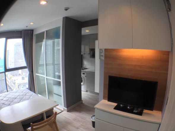 bedroom of Ideo Mobi Rama 9