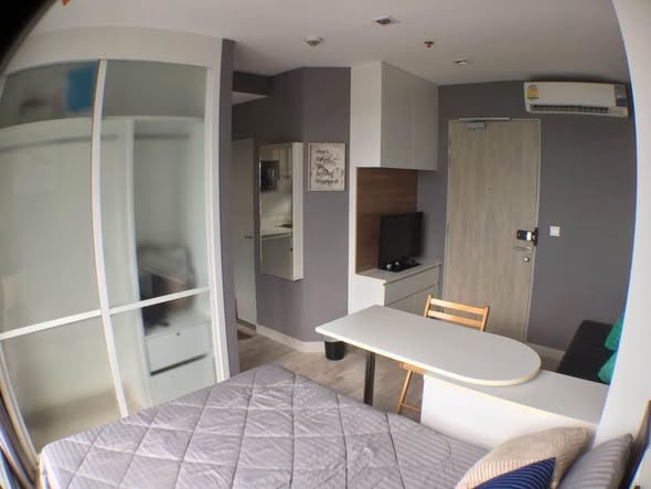 bedroom of Ideo Mobi Rama 9