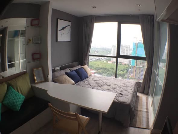 bedroom of Ideo Mobi Rama 9
