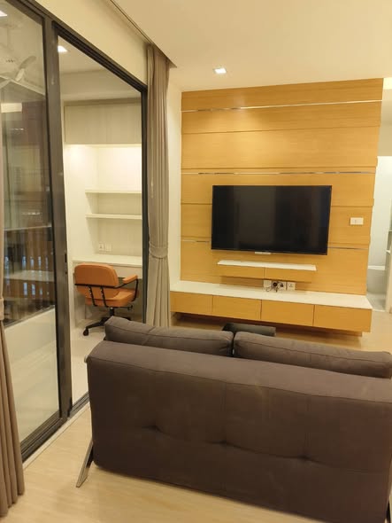 living room and room interior of Ideo Mobi Sathorn
