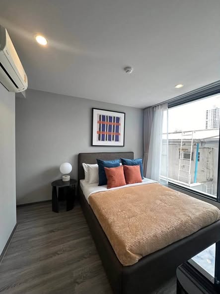 bedroom of Ideo Mobi Sukhumvit 40