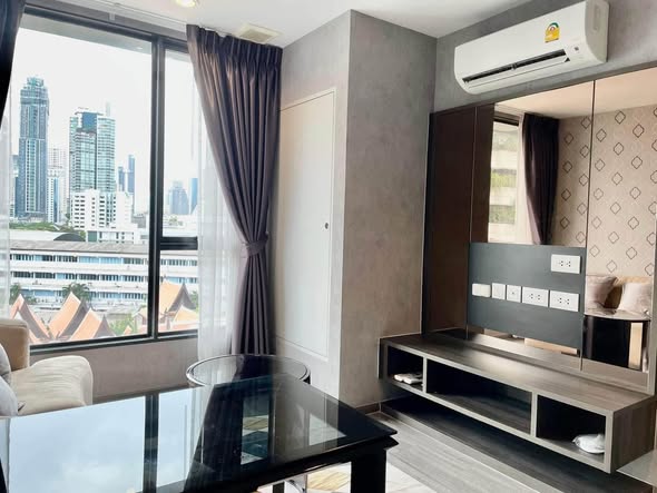 bedroom of Ideo Mobi Sukhumvit 40