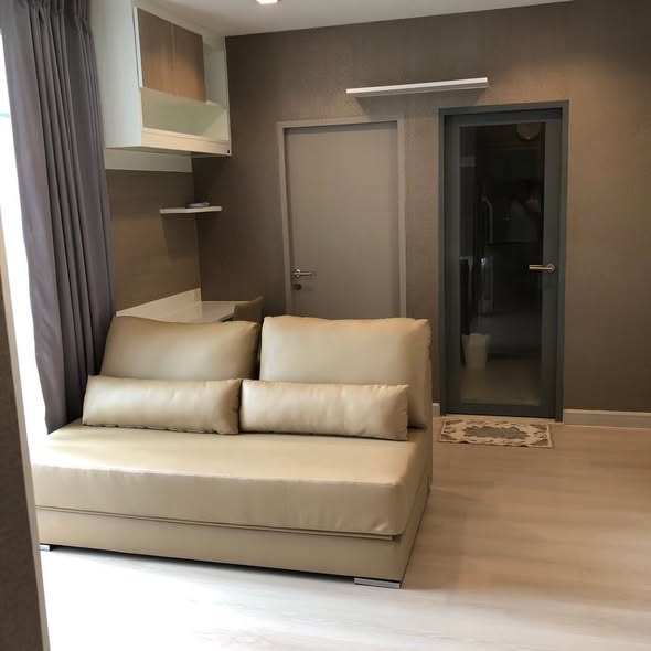 bedroom of Ideo Mobi Sukhumvit 81