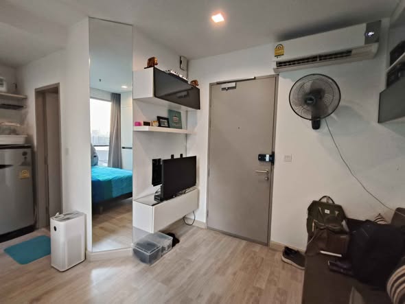 bedroom of Ideo Mobi Sukhumvit 81