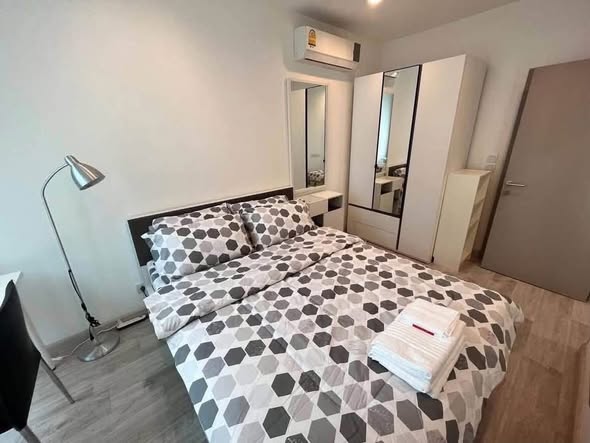 bedroom of Ideo Mobi Sukhumvit 81
