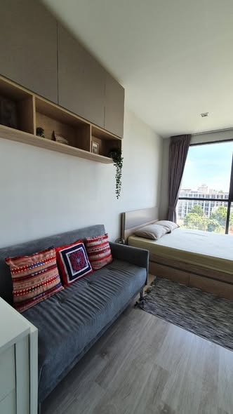 bedroom and living room of Ideo Mobi Sukhumvit 81