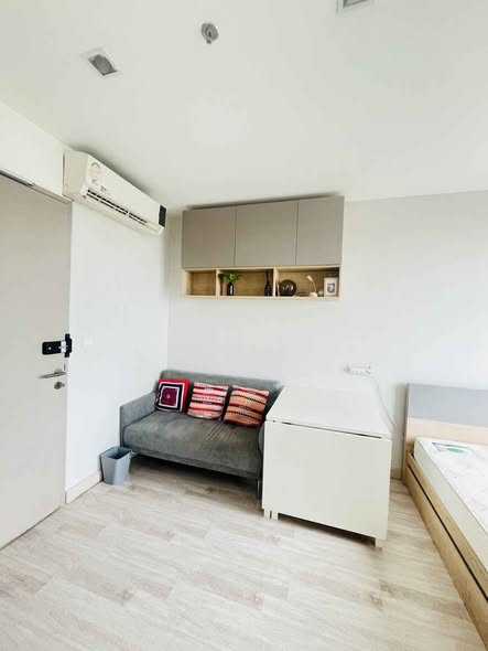 living room and bedroom of Ideo Mobi Sukhumvit 81