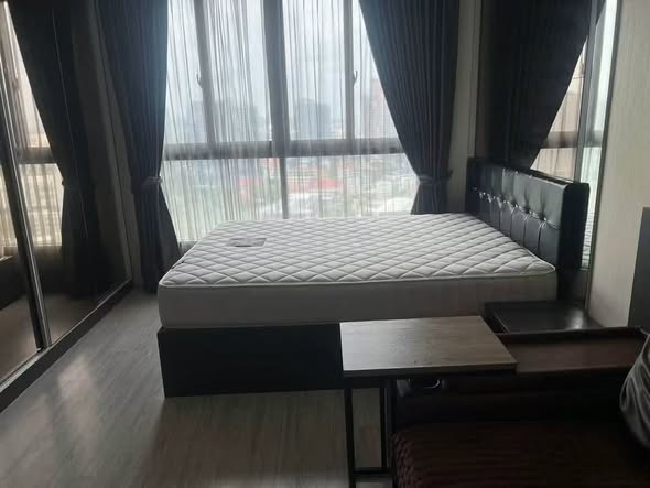 bedroom of Ideo Mobi Sukhumvit Eastgate
