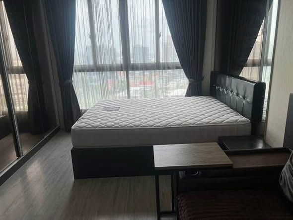 bedroom of Ideo Mobi Sukhumvit Eastgate
