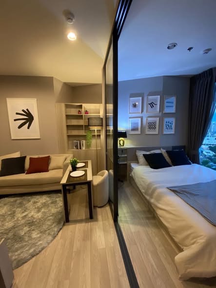 bedroom of Ideo Mobi Sukhumvit Eastpoint
