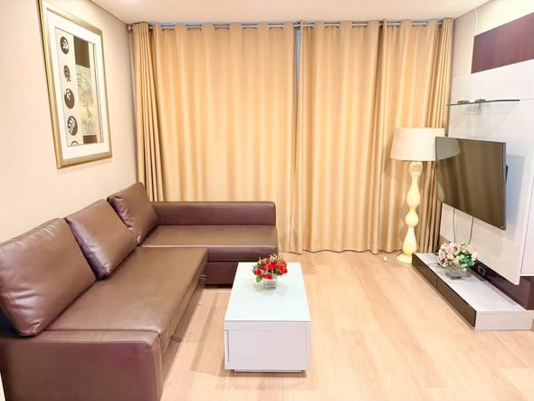 bedroom and living room of Ideo Mobi Sukhumvit Eastpoint