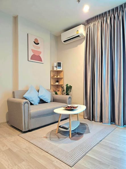 bedroom and living room of Ideo Mobi Sukhumvit Eastpoint