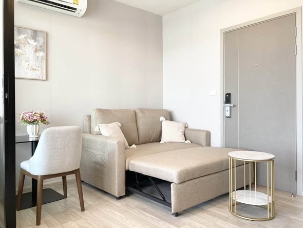 living room of Ideo Mobi Sukhumvit Eastpoint