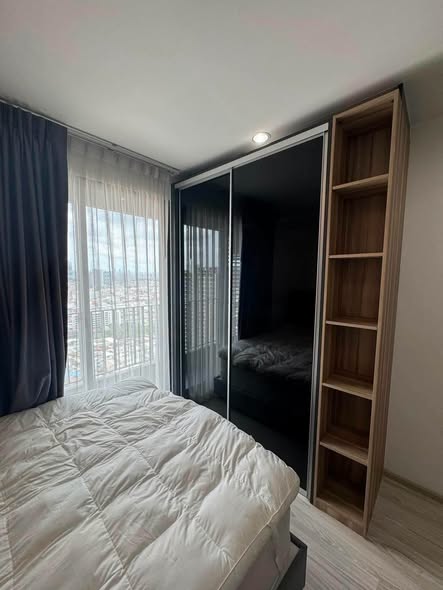bedroom and room interior of Ideo Mobi Wongsawang Interchange
