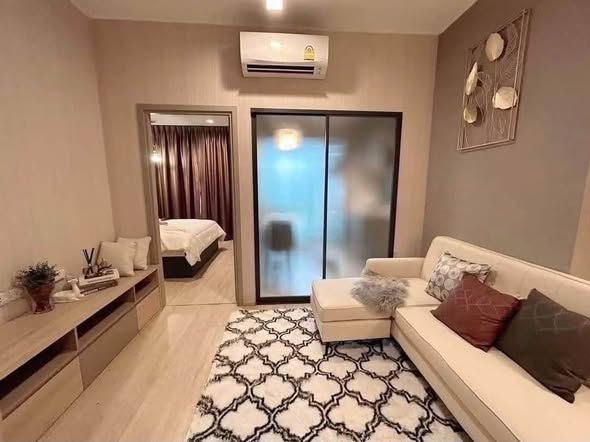 bedroom and room interior of Ideo New Rama 9
